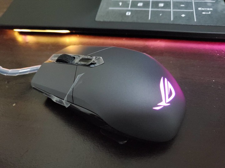ROG Strix G15 G513QM 開箱 潮流黑 特仕版 使用 分享 輕測試+ 一些心得
