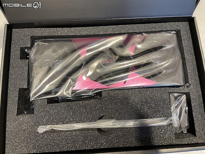 【心得】[開箱] 微星 RTX3070 SUPRIM X ゴジラ 哥吉拉限量版