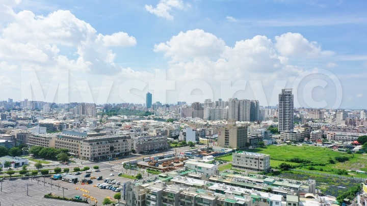 點我看大圖 New 北區 【允將花園城市】 市區機能學區宅 熱銷討論