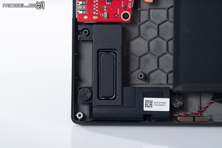 ROG Zephyrus S17 GX703HS 測試 低調沈穩的效能猛獸