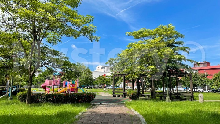 點我看大圖 New 北區 【允將花園城市】 市區機能學區宅 熱銷討論