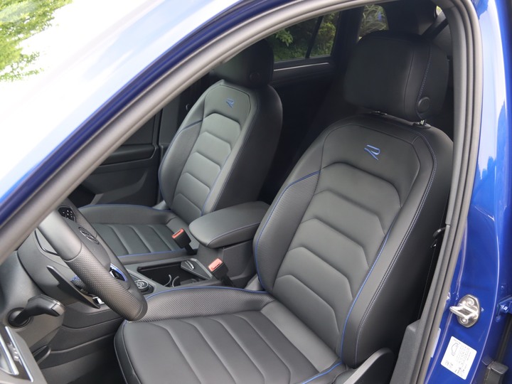 直上直上直上,一次攻頂Tiguan R交車