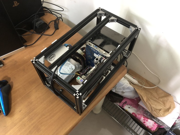 點我看大圖 DIY 自組電腦機殼 Part2 ( 鋁擠型電腦機殼 )