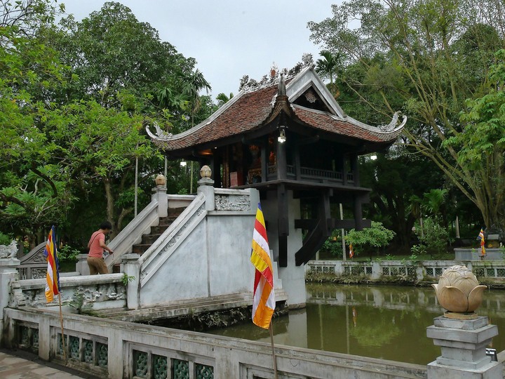 遊罷例行景點—胡志明紀念堂、總督府、胡志明故居，轉場到柬埔寨去 — 2016年【越南下龍灣+柬埔寨吳哥窟7日遊】旅遊記行 【Day4-1】