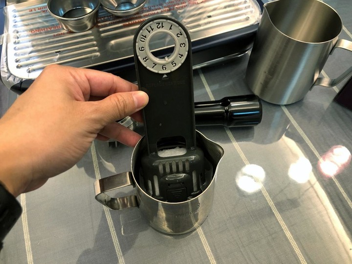 Breville新色上市 BES878XL 星空藍開箱