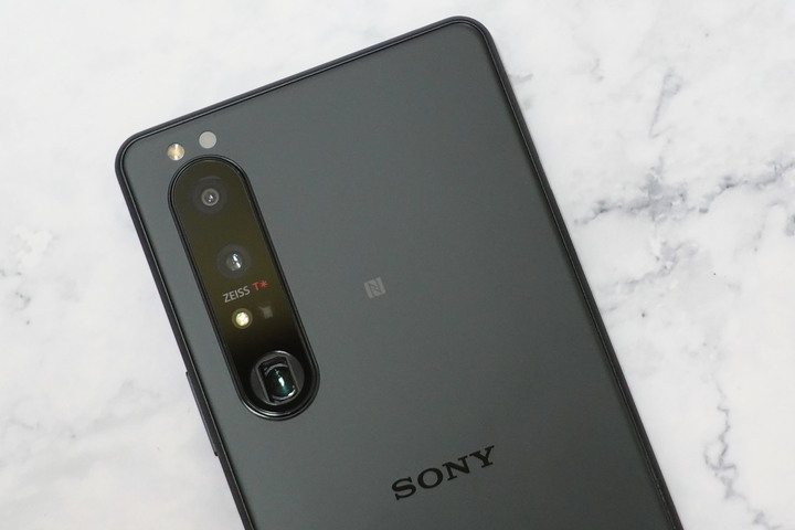 Xperia 1 III 消光黑入手簡易開箱