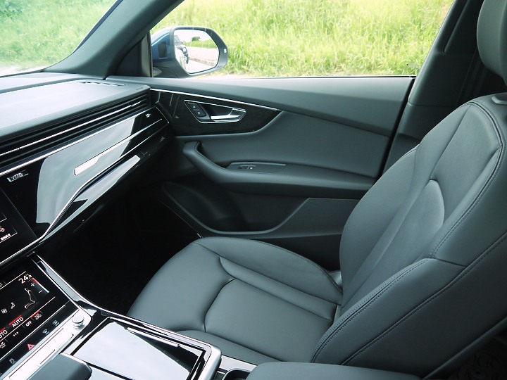 [開箱/圖多/詳介] Audi Q8 55 TFSI quattro S line