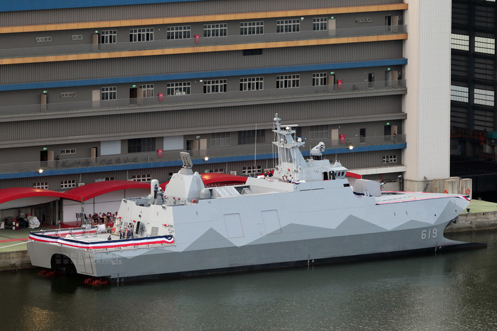 塔江軍艦交艦典禮今舉行