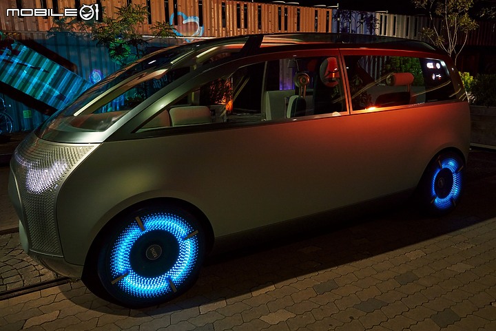 【海外新訊】Mini Vision Urbanaut概念實車亮相,最「大」台的迷你巴士!