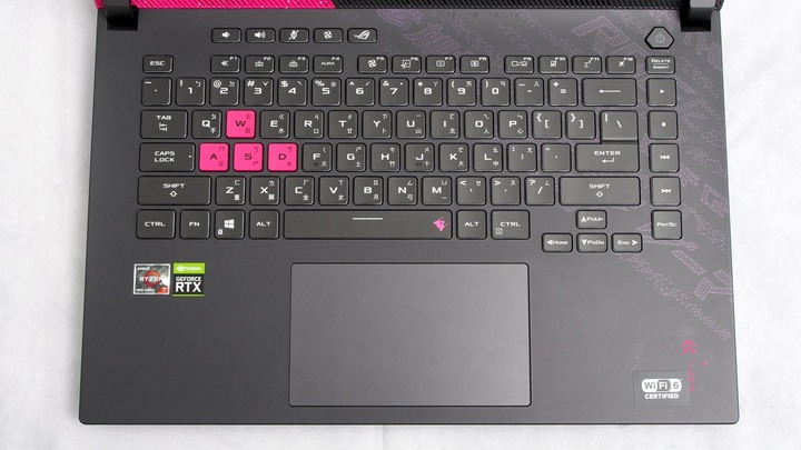 粉粉更厲害 ASUS ROG STRIX G15 電馭粉 G513QM 開箱