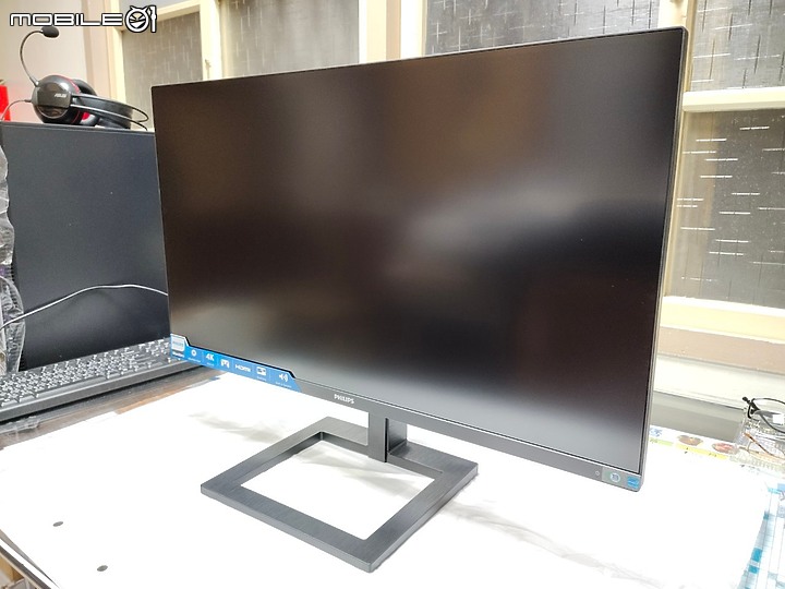 [Monitor 顯示器] 雞蛋糕爸爸的宅男之路"CP值之魂"~ Philips飛利浦 4K Ultra HD 液晶顯示器288E2A