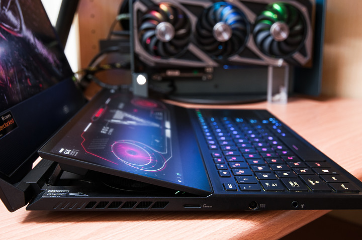 點我看大圖 「ROG Zephyrus Duo 15 SE 5900HX+3080」 - 頂規筆電微開箱文。