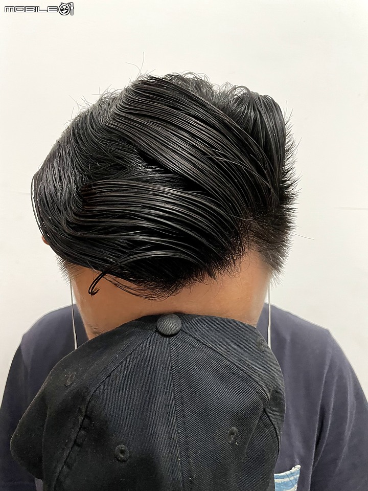 點我看大圖 Reuzel Blue Pomade 藍豬油髮油 詳細測試