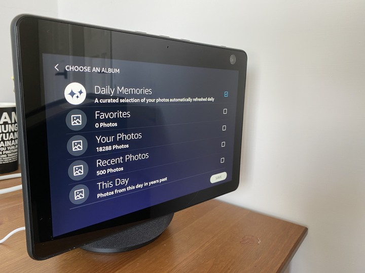 會跟著你擺頭的Smart Display - Amazon Echo Show 10