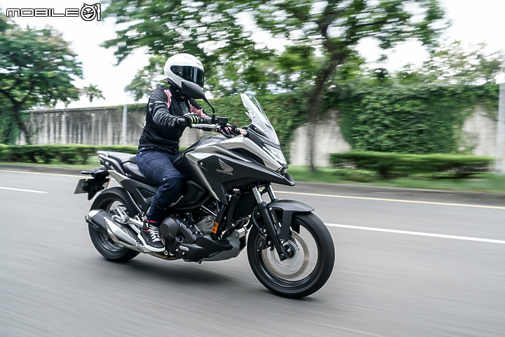 2021 HONDA NC750X DCT 試駕｜直覺操控 變速箱更滑順