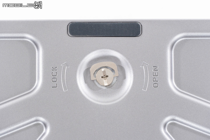 BenQ PD2725U 螢幕開箱測試 以多模式提供色彩準度的專業選擇