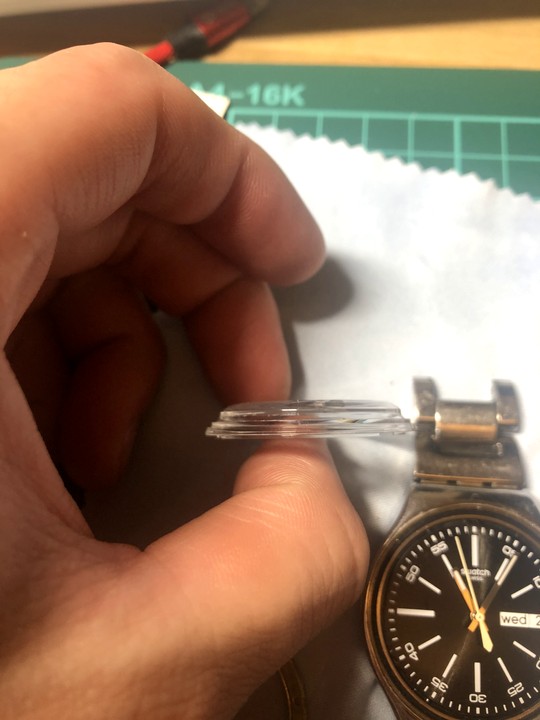 [分享] 不專業swatch鏡面更換維修