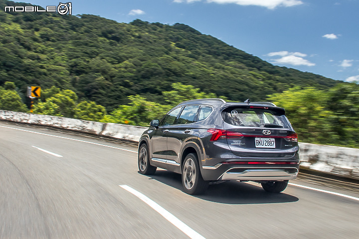 Hyundai 小改款 Santa Fe 試駕|大改款等級的全面進化