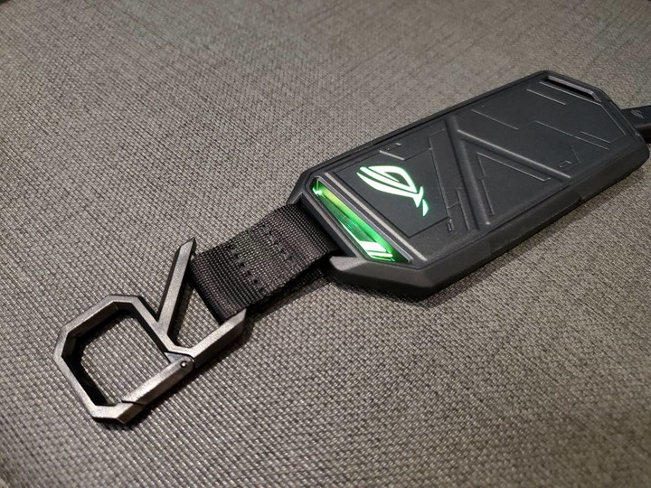 ROG Strix G15 G513QM 開箱 潮流黑 特仕版 使用 分享 輕測試+ 一些心得