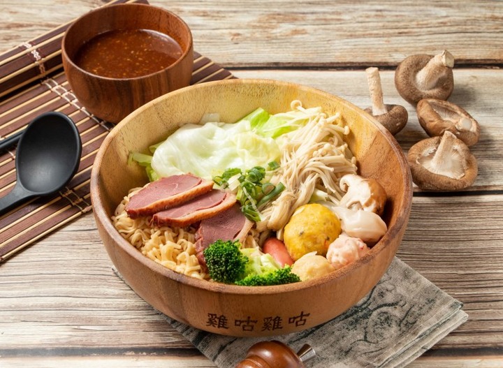 北區滷味有門道！獨家粵系「老火湯」，震撼味蕾好滋味