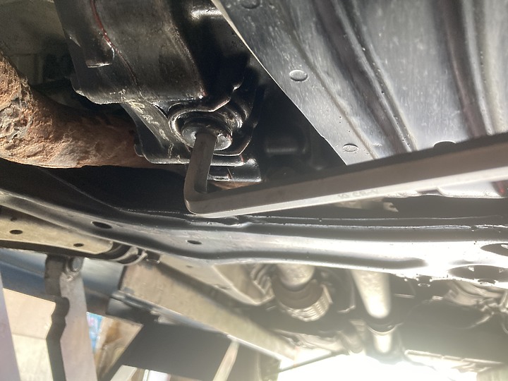 第一代RAV4差速器油與加力箱油自行更換初體驗