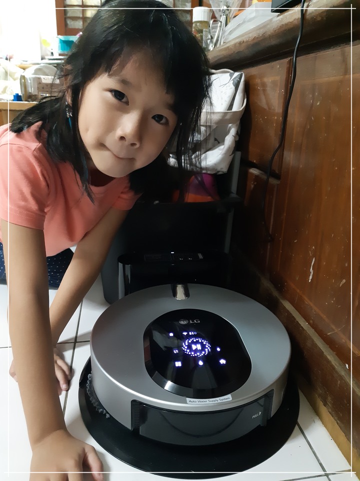 跟我來場障礙賽吧！LG M9 MAX 銳眼雙旋拖地機器人！