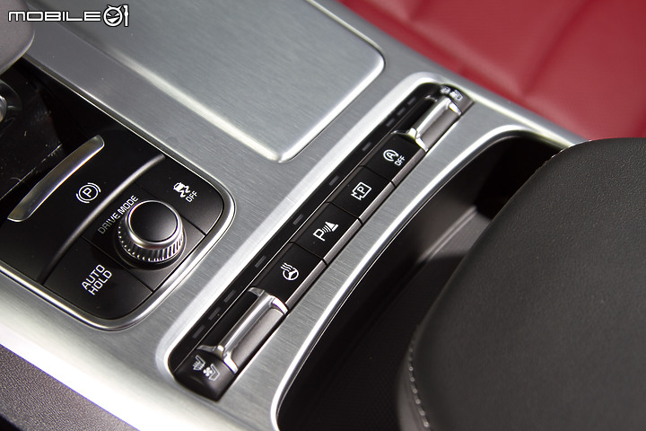 Kia Stinger 3.3 GT AWD小改款試駕∣務實生活、駕馭樂趣 其實可以兼得
