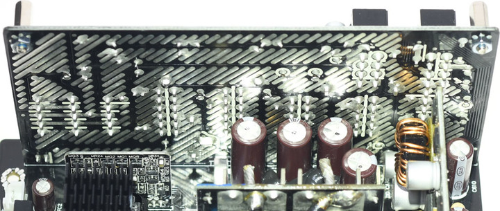 be quiet! PURE POWER 11 FM 750W金牌全模組化電源開箱