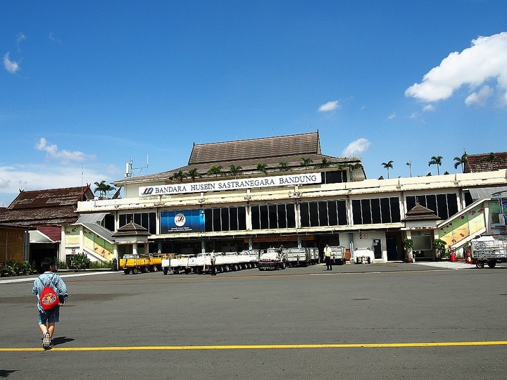 桃機—日惹—峇里島—萬隆—雅加達—桃機 的移動紀錄 — 2014年印尼全覽七日遊 — 第六章 在印尼的行