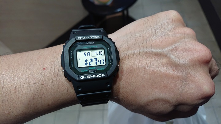 開箱：CASIO G-SHOCK GW-B5600MG 午夜綠迷彩