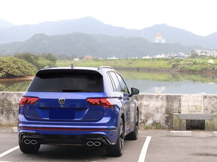 直上直上直上,一次攻頂Tiguan R交車