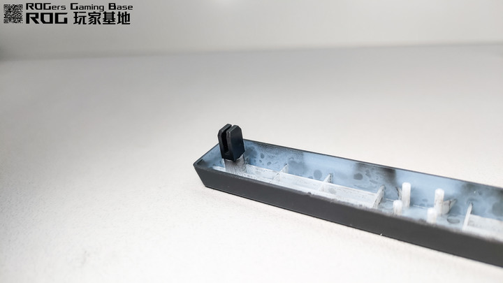 ROG CLAYMORE II開箱 - 一把ROG的傳奇旗艦鍵盤