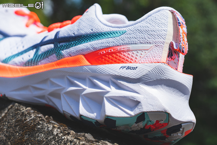 ASICS「為運動喝采」系列鞋款開箱分享 多層次的高質感呈現!