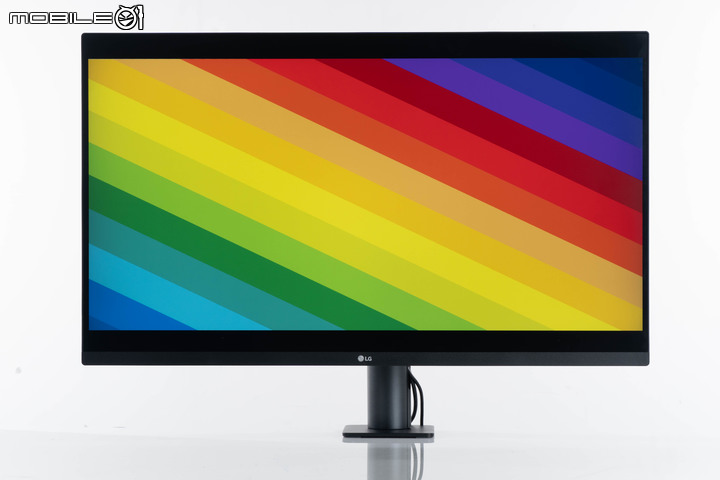 LG UltraFine Display Ergo 32UN880 人體工學螢幕開箱 顯示視野隨你調整