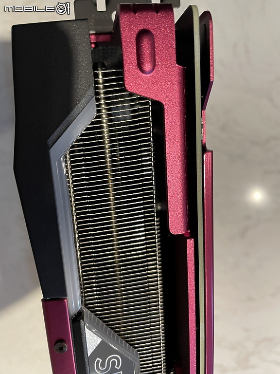 【心得】[開箱] 微星 RTX3070 SUPRIM X ゴジラ 哥吉拉限量版