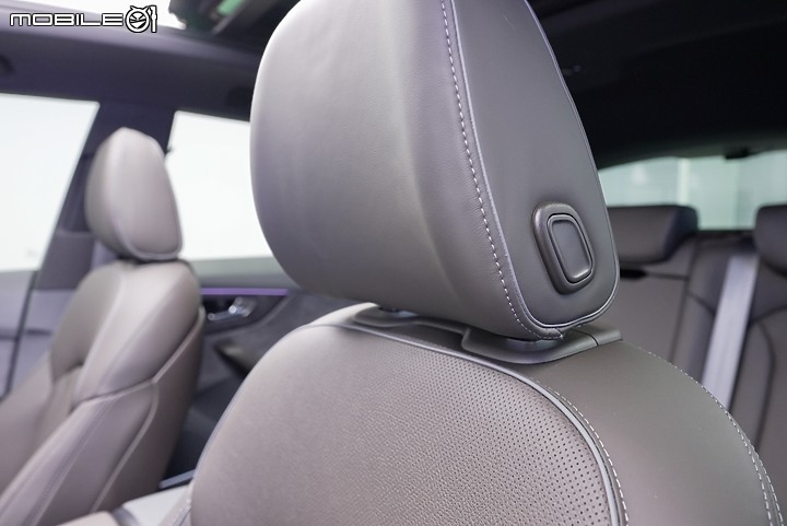 實車照片分享 Audi Q8 55 TFSI quattro S line 金屬龍焰橘 Dragon orange