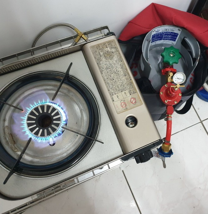 防疫無聊在家拿瓦斯中壓調器改裝使用於岩谷4.1㎾及文樑飛碟爐。