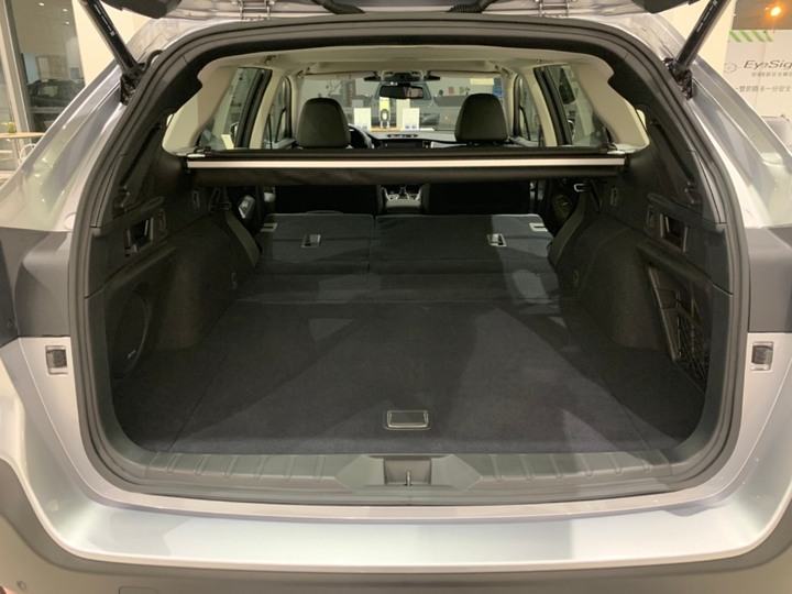 人生怪成就解鎖:封館VIP賞車體驗