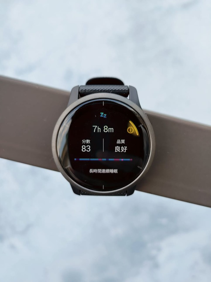 Garmin VENU 2與Apple Watch 6用後感比較