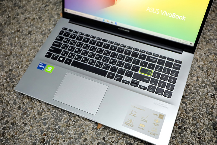 可自己昇級的X513EP(內含昇級硬碟步驟)