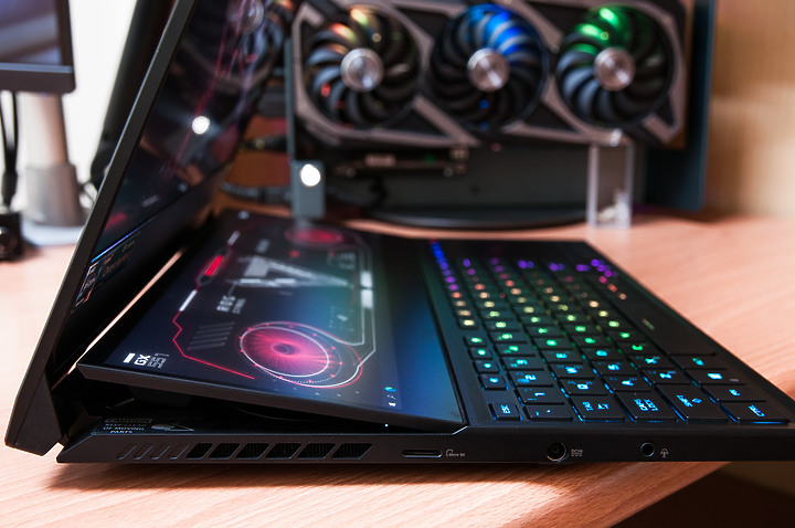 點我看大圖 「ROG Zephyrus Duo 15 SE 5900HX+3080」 - 頂規筆電微開箱文。