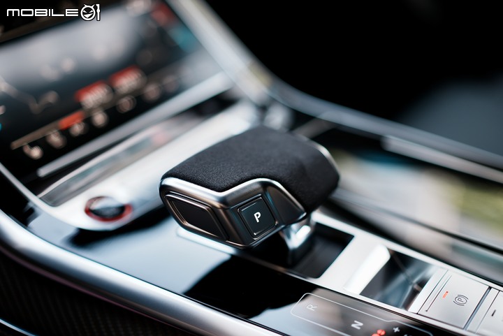 Audi RS Q8 頂級選配