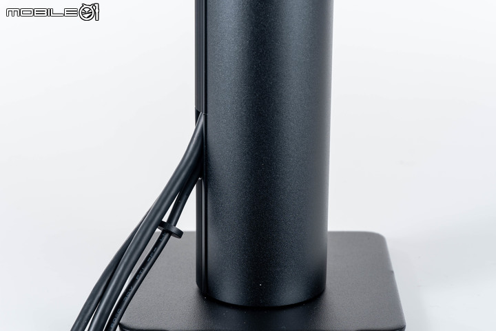 LG UltraFine Display Ergo 32UN880 人體工學螢幕開箱 顯示視野隨你調整