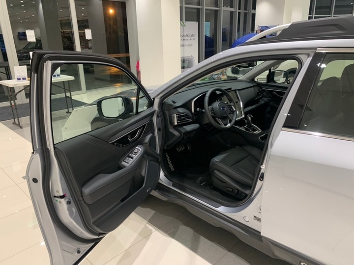人生怪成就解鎖:封館VIP賞車體驗