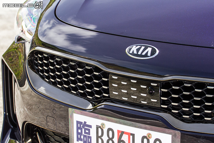 Kia Stinger 3.3 GT AWD小改款試駕∣務實生活、駕馭樂趣 其實可以兼得