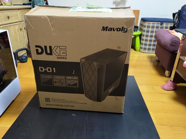 [開箱]反轉設計顯卡直立，急速降溫再進化 DUKE D-01 By 沁凱