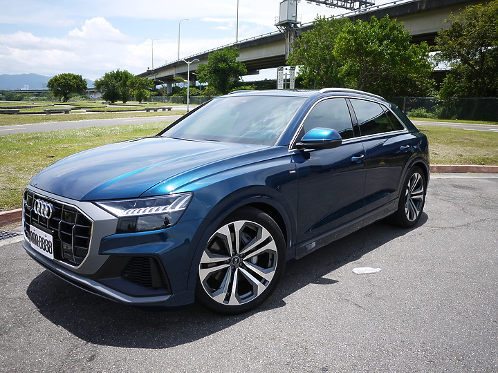 [開箱/圖多/詳介] Audi Q8 55 TFSI quattro S line