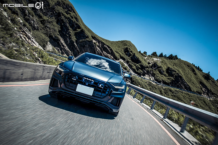 【Audi Q8 55 TFSI 星浩藍】選配/開箱/包膜/消光犀牛皮/外拍 圖多分享 by Vansen