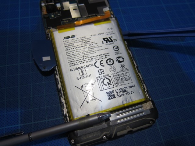 Zenfone Max換電池步驟+背膠不會貼