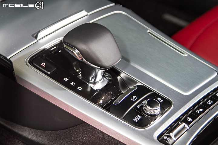 Kia Stinger 3.3 GT AWD小改款試駕∣務實生活、駕馭樂趣 其實可以兼得